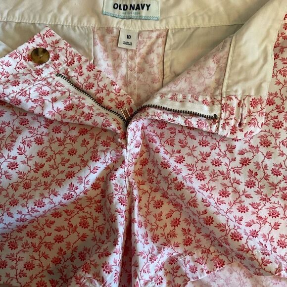 Old Navy Shorts Casual Zipper Button Closure White Red Floral Pockets Women 10 - Picture 7 of 9